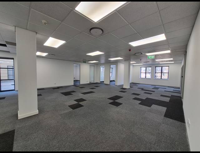 677M² OFFICE TO LET IN SANDTON CENTRAL